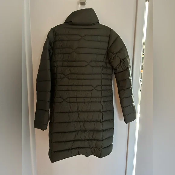 Women’s Down North Face winter coat, brand new with tags. Size small - Picture 4 of 15